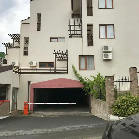 아파트 Apartment